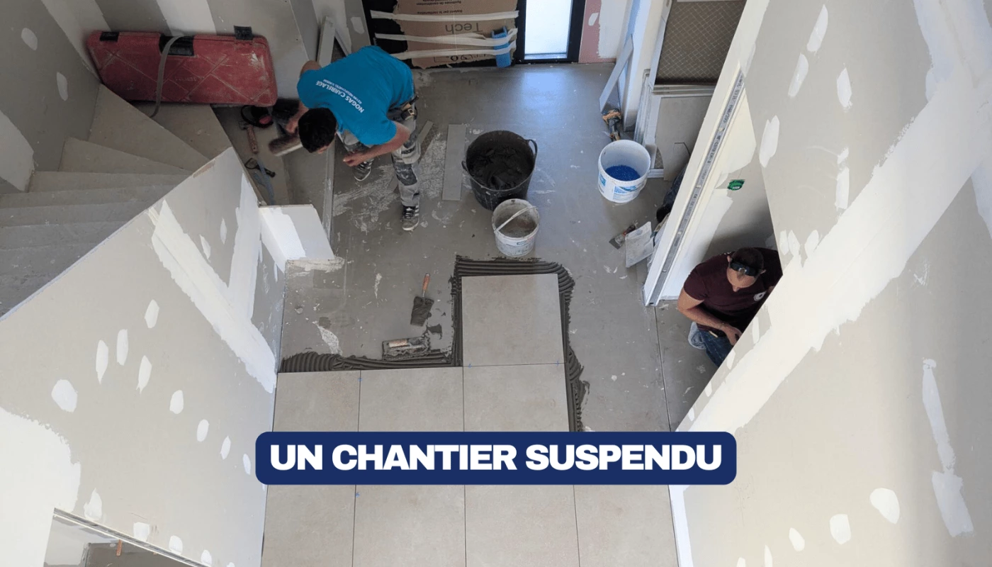 Construction de maison : comprendre les temps d’arrêt sur un chantier