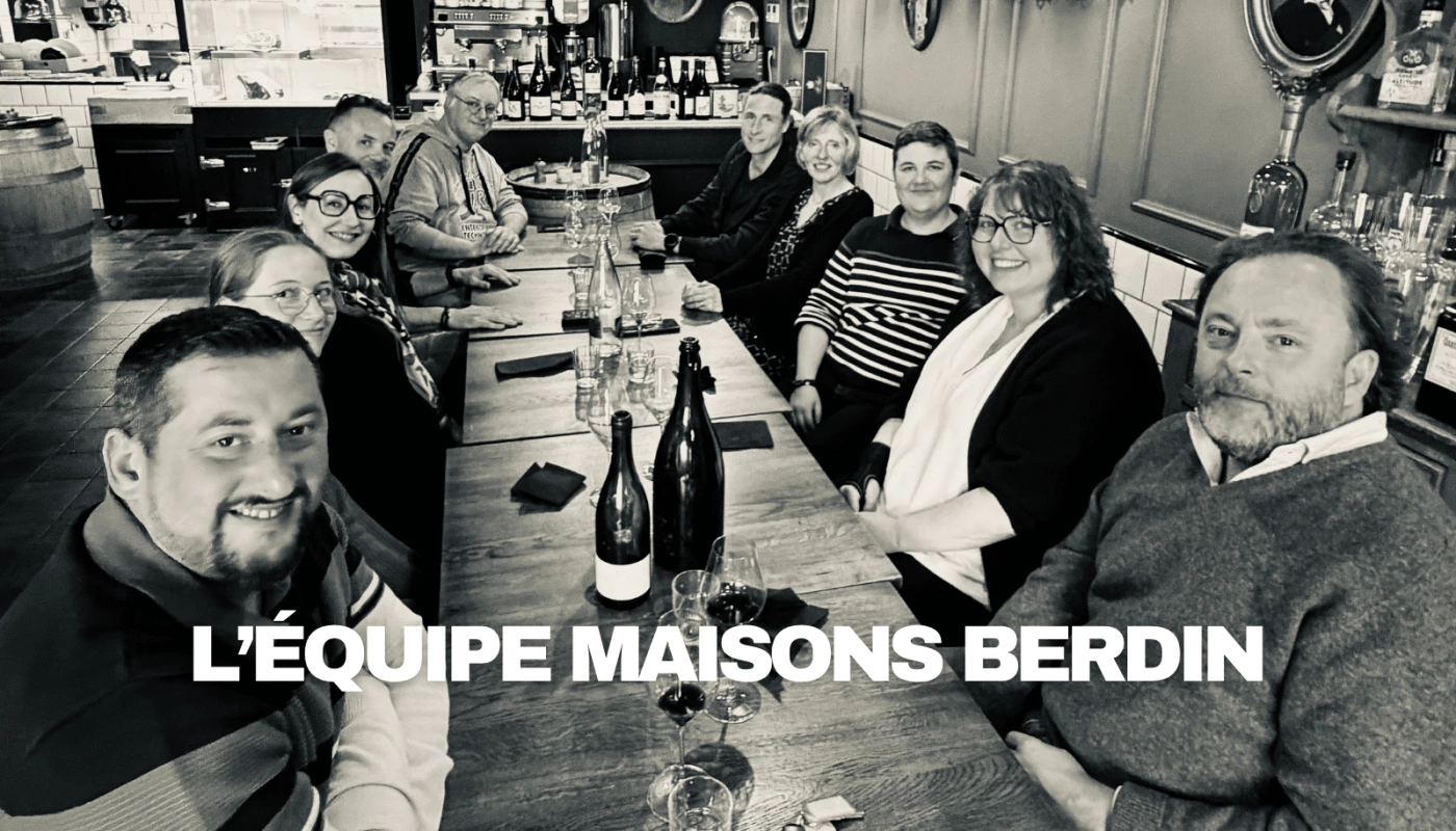 Derrière la construction de votre maison, notre équipe