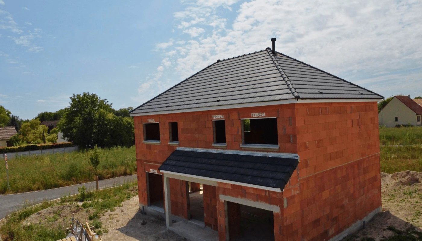 Suivi de chantier dans la Marne : une maison mise hors d’eau à Saint-Étienne-sur-Suippe
