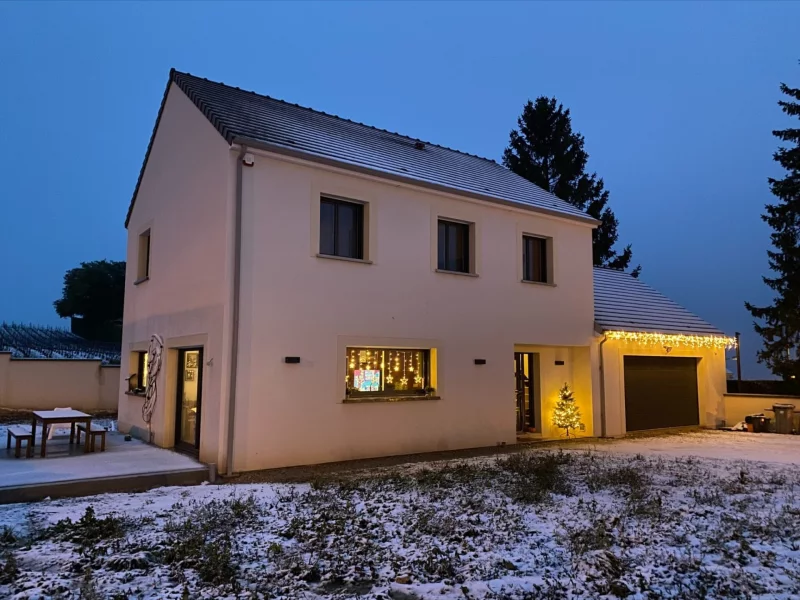 Maison à étage de 149 m², 4 chambres à Champillon