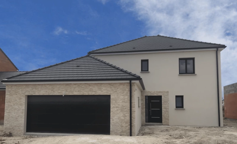 Maison à étage de 142 m², 5 chambres, photo 1 sur 9