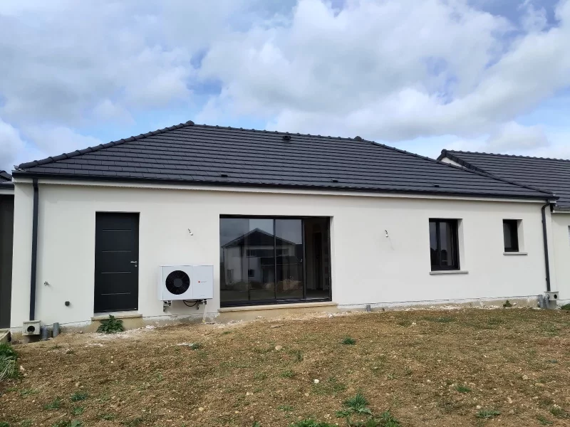 Maison de plain-pied de 120 m², 4 chambres, photo 2 sur 6