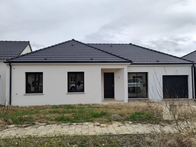 Maison de plain-pied de 120 m², 4 chambres, photo 3 sur 6