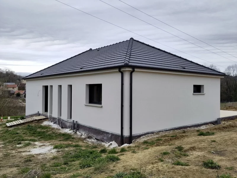 Maison de plain-pied de 144,32 m², 3 chambres, photo 4 sur 6