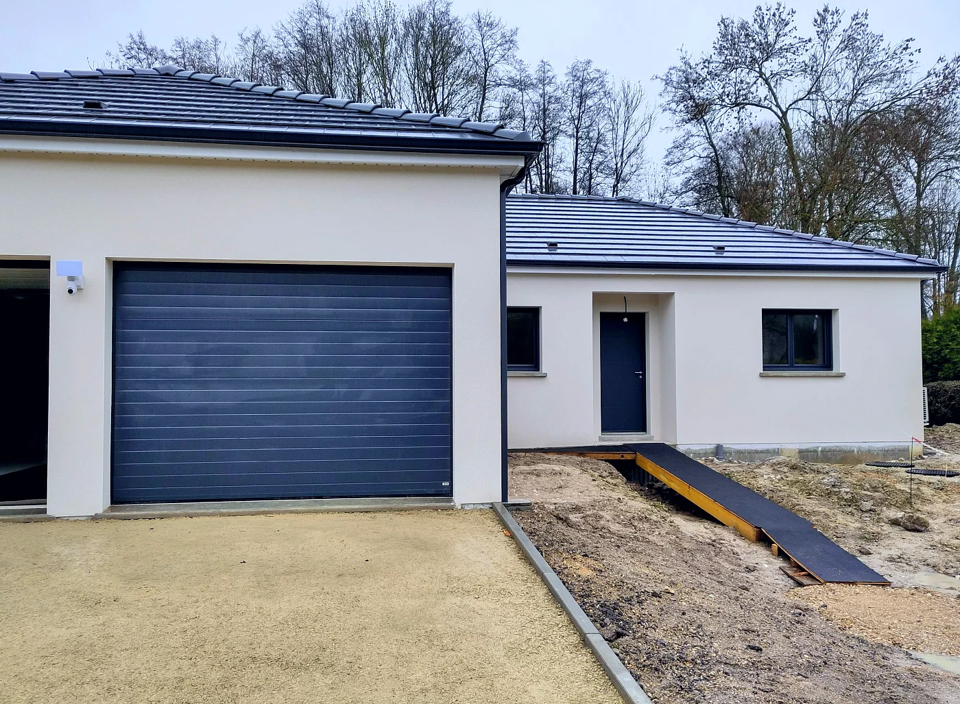 Maison de plain-pied de 117 m², 4 chambres à Chaintrix-Bierges, photo 1 sur 11
