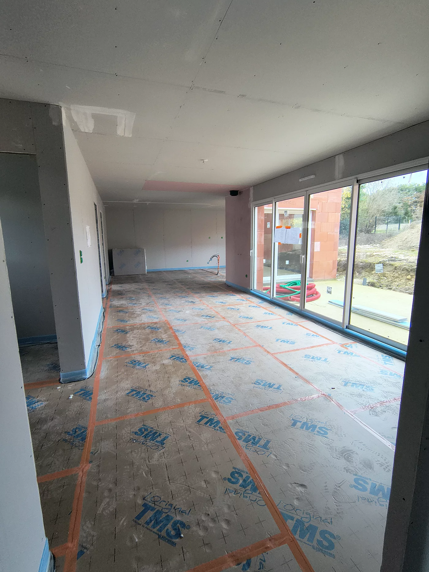 Maison de plain-pied de 122 m², 3 chambres à TAUXIERES-MUTRY, photo 8 sur 12